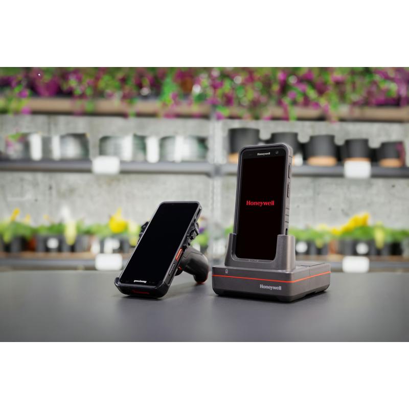 Honeywell CT70, 2D, SR, hot-swap, ext. Battery 4770mAh, PTT, USB, BT, WLAN (Wi-Fi 7), NFC, GMS, RB